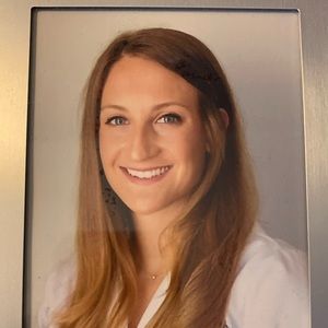 Meet your Posher, Helene